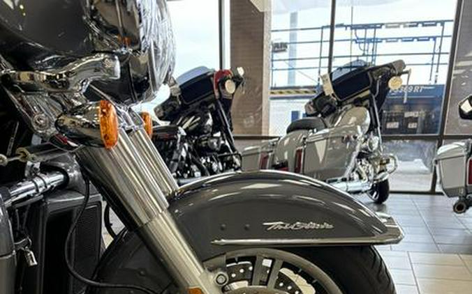 2022 Harley-Davidson® FLHTCUTG - Tri Glide® Ultra