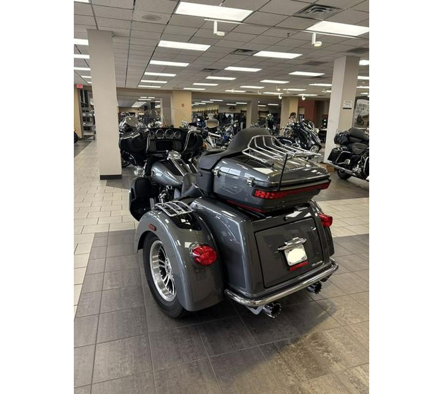 2022 Harley-Davidson® FLHTCUTG - Tri Glide® Ultra