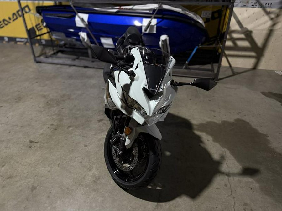 2026 Kawasaki Ninja® ZX™-4RR ABS