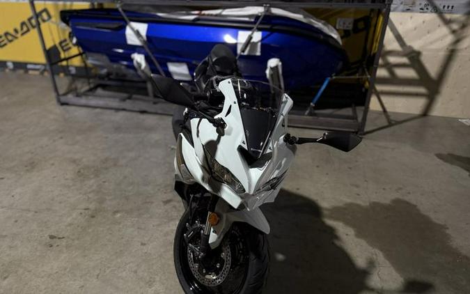 2026 Kawasaki Ninja® ZX™-4RR ABS