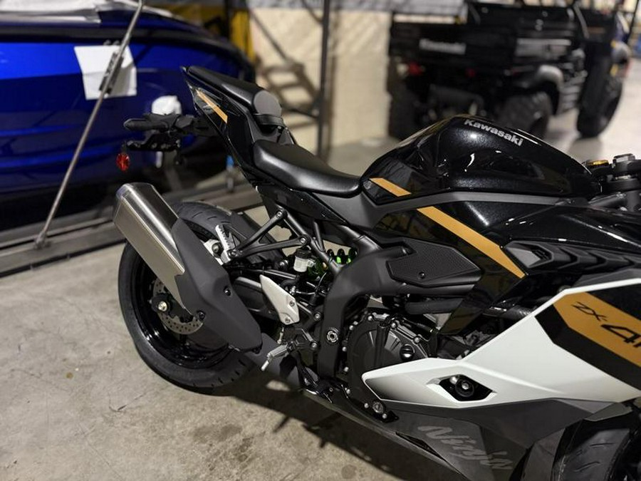 2026 Kawasaki Ninja® ZX™-4RR ABS