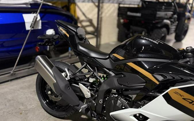 2026 Kawasaki Ninja® ZX™-4RR ABS