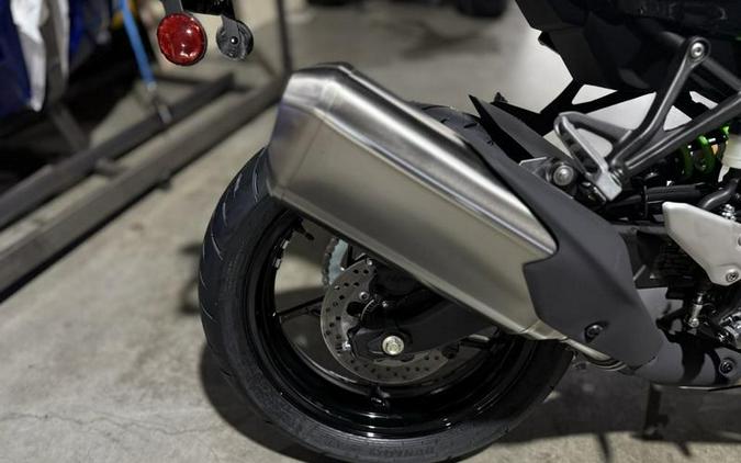 2026 Kawasaki Ninja® ZX™-4RR ABS