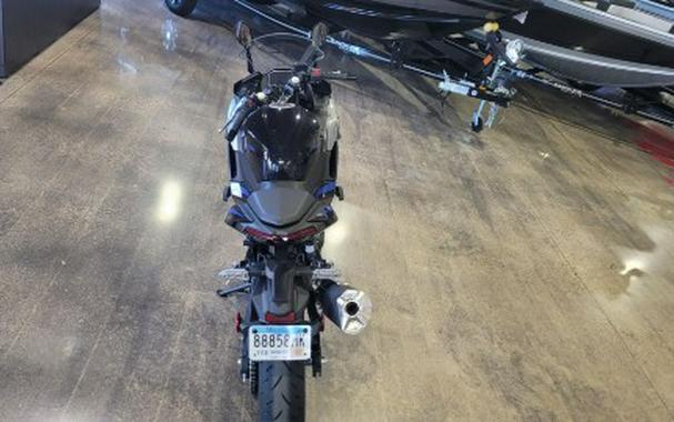 2025 Kawasaki Ninja® 500 KRT Edition SE ABS