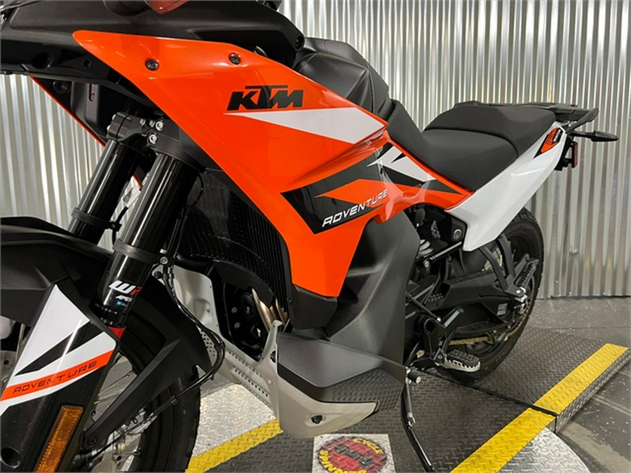 2023 KTM 890 Adventure