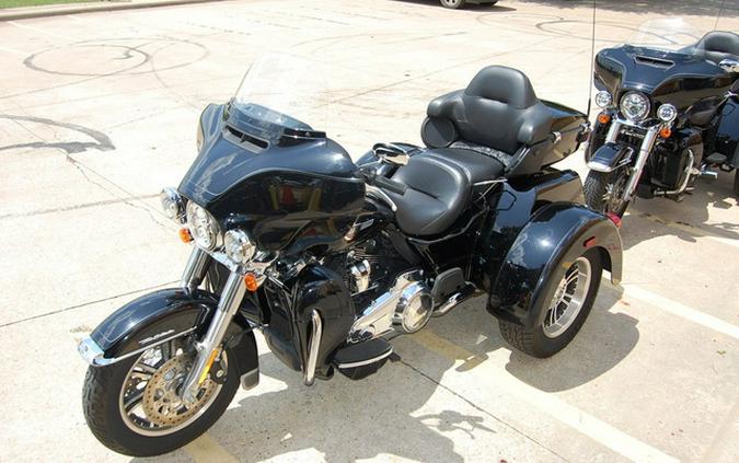 2022 Harley-Davidson FLHTCUTG - Tri Glide Ultra