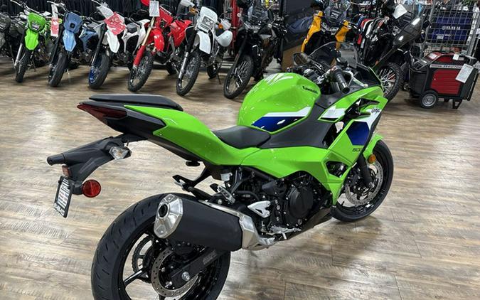 2025 Kawasaki Ninja 500 KRT Edition