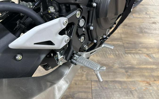 2025 Kawasaki Ninja 500 KRT Edition