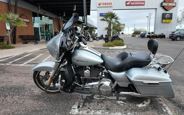 2015 Harley-Davidson® FLHXS - Street Glide® Special