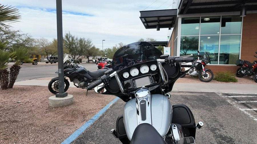 2015 Harley-Davidson® FLHXS - Street Glide® Special