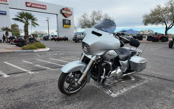 2015 Harley-Davidson® FLHXS - Street Glide® Special