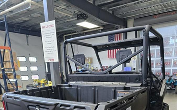 2026 Can-Am DEFENDER HD7