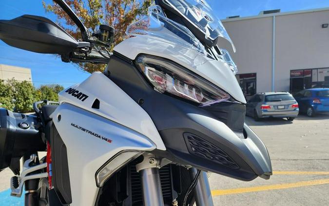 2023 Ducati Multistrada V4S Iceberg White - Spoked Wheels