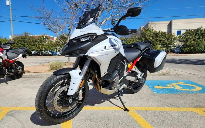 2023 Ducati Multistrada V4S Iceberg White - Spoked Wheels