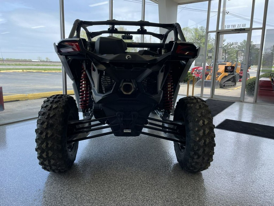 2025 Can-Am MAVERICK X3 DS TURBO FIERY RED/HYPER SILVER