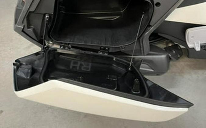 2026 Can-Am Spyder RT Limited Platine
