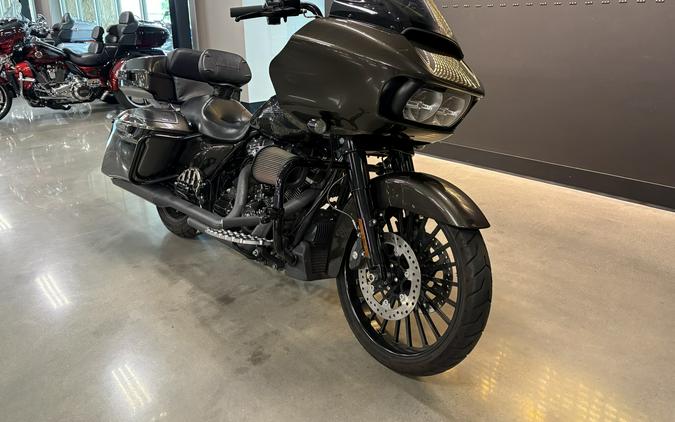 2020 Harley-Davidson® Road Glide® Special River Rock Gray