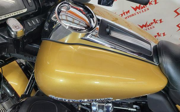 2017 HARLEY DAVIDSON ULTRA LIMITED FLHTK