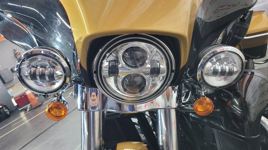 2017 HARLEY DAVIDSON ULTRA LIMITED FLHTK