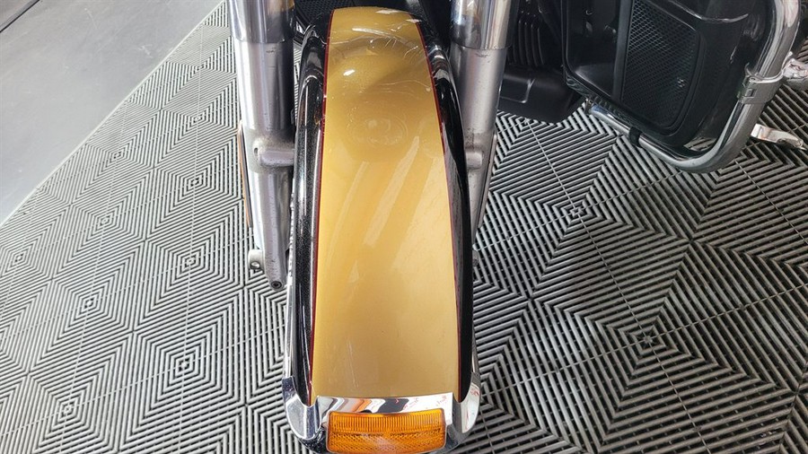 2017 HARLEY DAVIDSON ULTRA LIMITED FLHTK