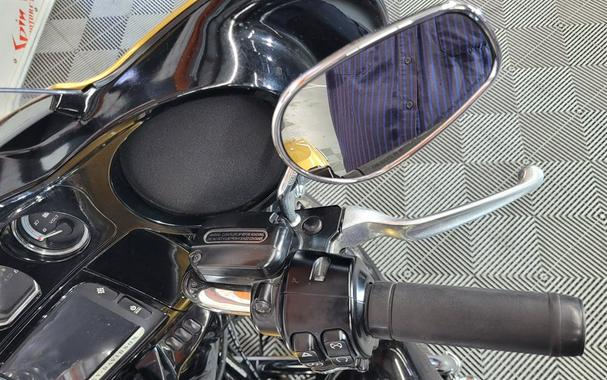 2017 HARLEY DAVIDSON ULTRA LIMITED FLHTK