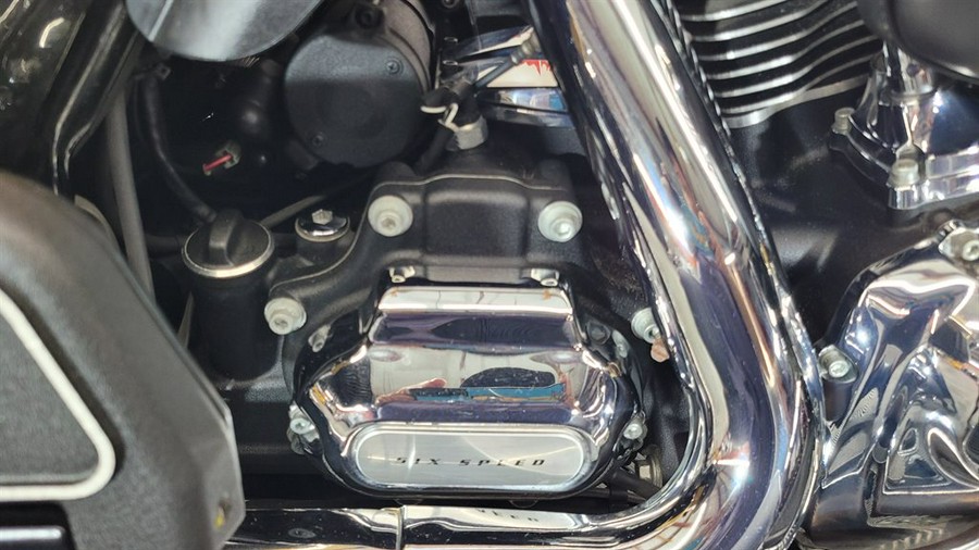2017 HARLEY DAVIDSON ULTRA LIMITED FLHTK