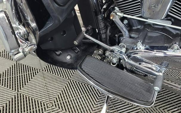2017 HARLEY DAVIDSON ULTRA LIMITED FLHTK