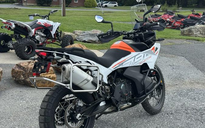 2026 KTM Adventure 390 R