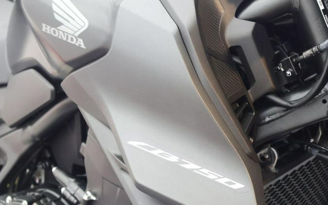 2026 Honda CB750 Hornet E-Clutch