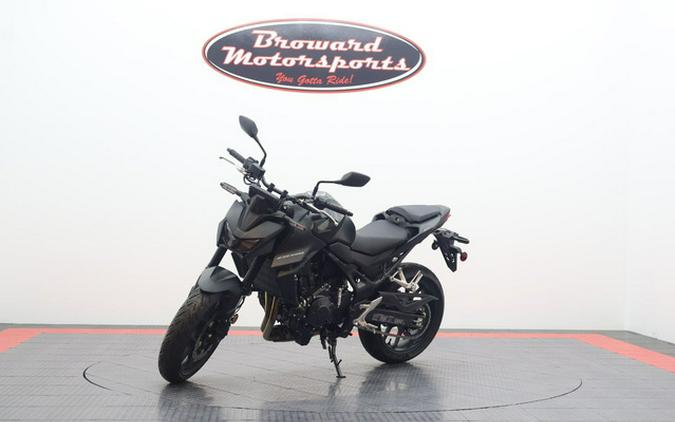 2026 Honda CB750 Hornet E-Clutch