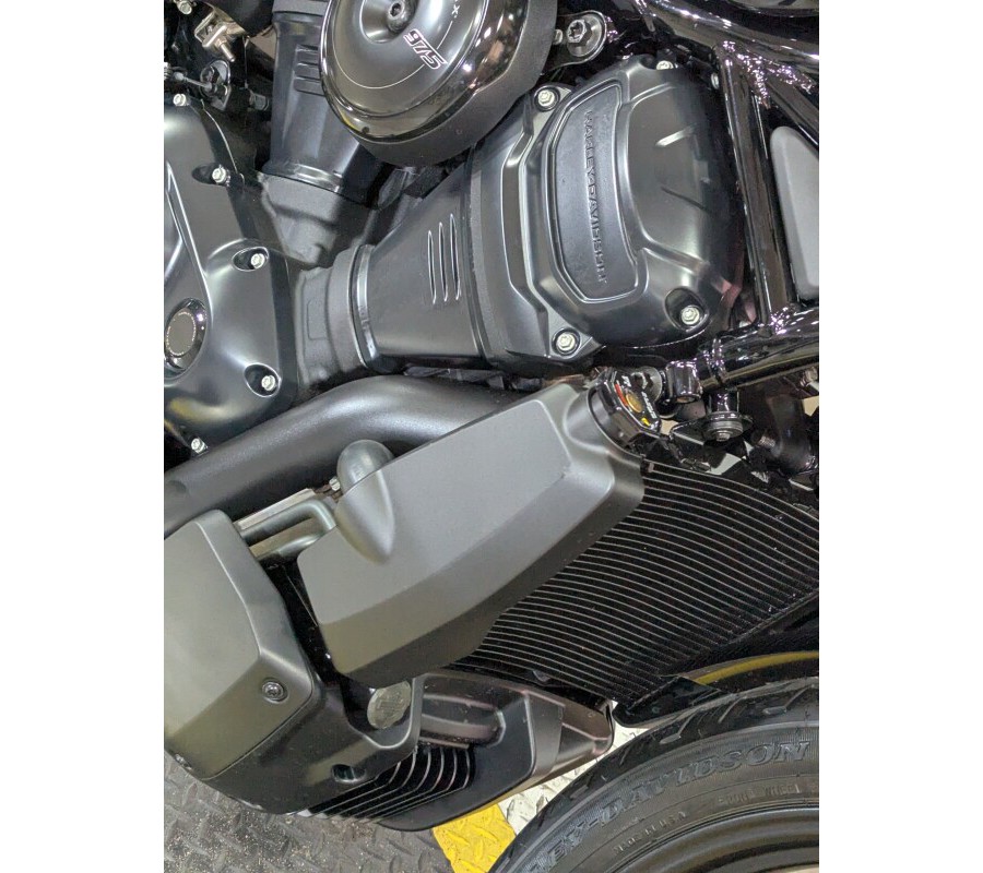 2026 Harley-Davidson® Nightster® Vivid Black Black Trim