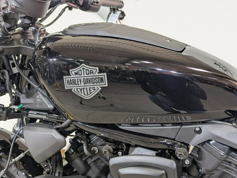 2026 Harley-Davidson® Nightster® Vivid Black Black Trim