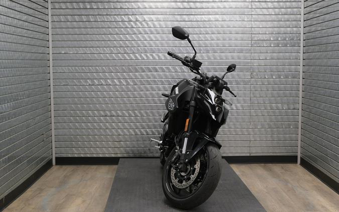 2026 SUZUKI GSX-8S