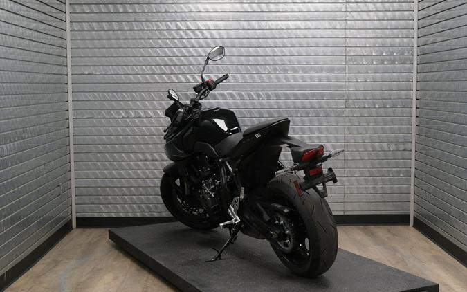 2026 SUZUKI GSX-8S