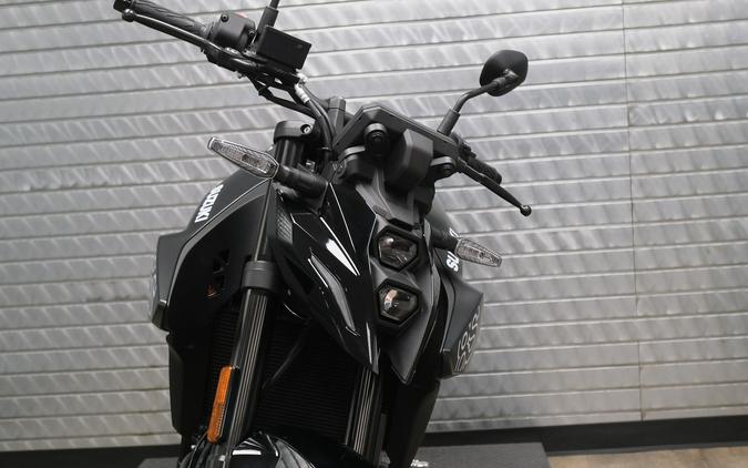 2026 SUZUKI GSX-8S