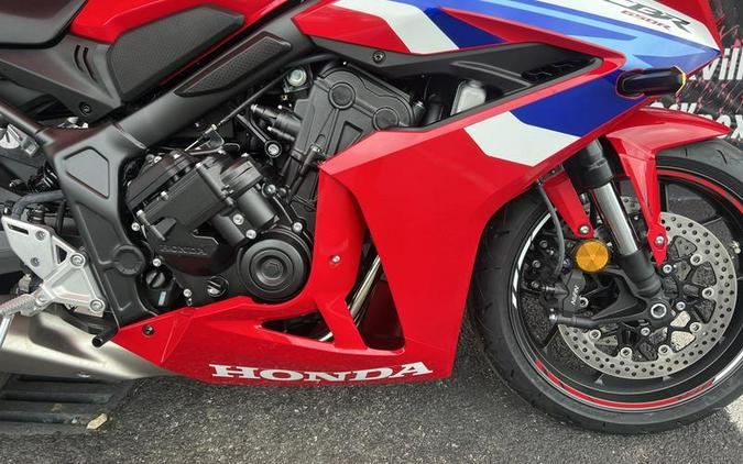 2026 Honda® CBR650R E-Clutch