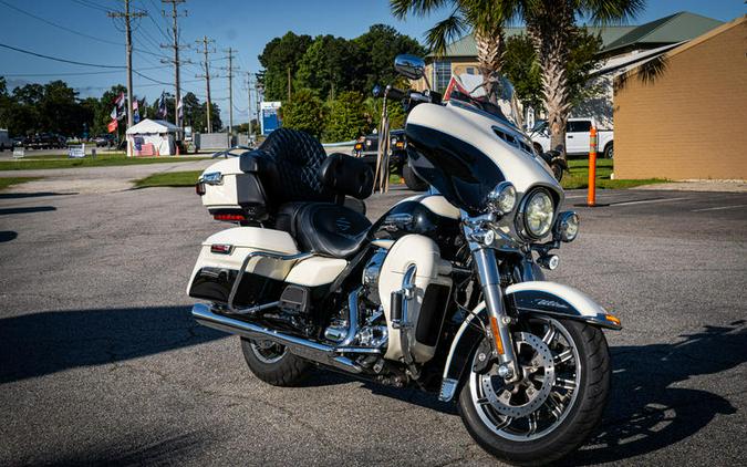 2014 Harley-Davidson® FLHTCU - Electra Glide® Ultra Classic®