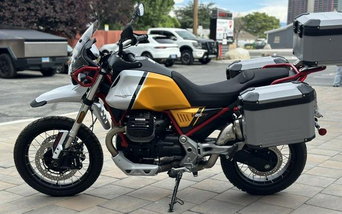 2023 Moto Guzzi V85 TT Adventure