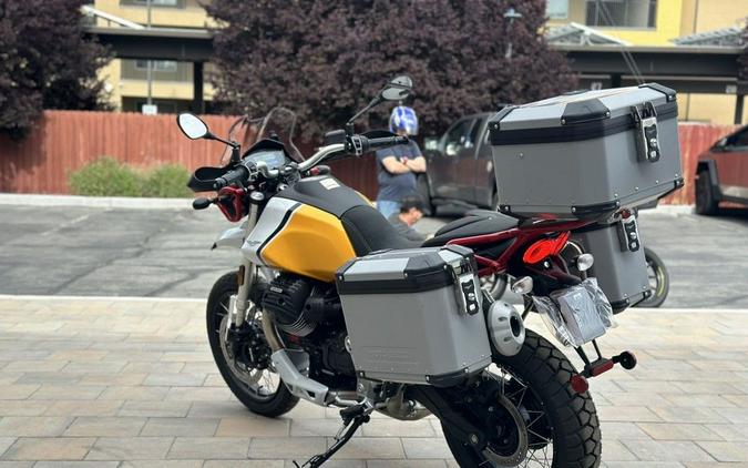 2023 Moto Guzzi V85 TT Adventure