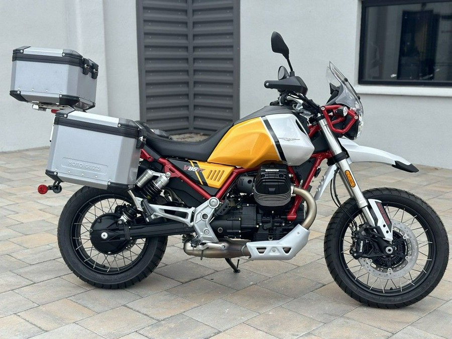 2023 Moto Guzzi V85 TT Adventure