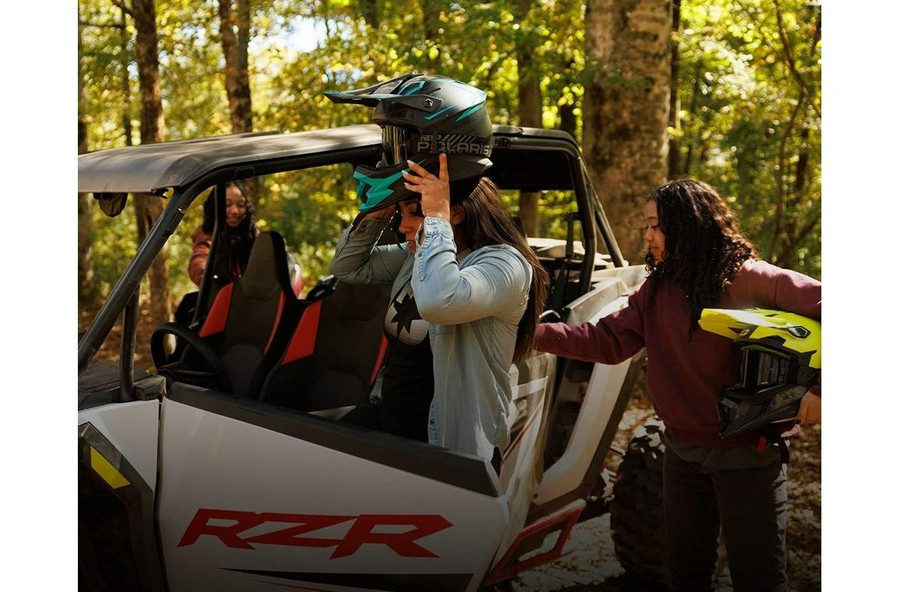 2024 Polaris Industries RZR XP 4 1000 Sport White Lightning.