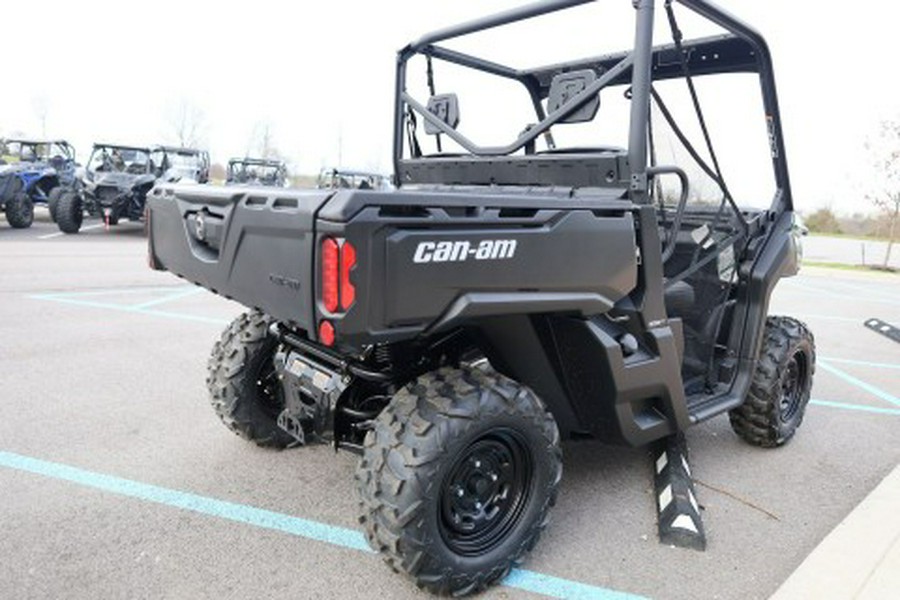 2026 Can-Am Defender HD7