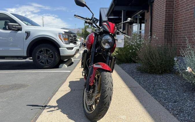 2026 Triumph Trident 800 Carnival Red