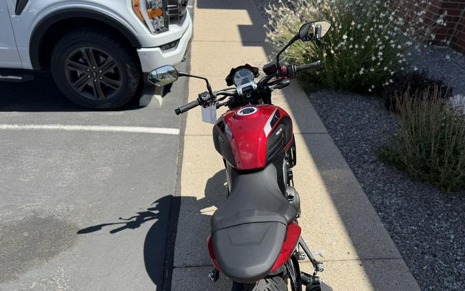 2026 Triumph Trident 800 Carnival Red