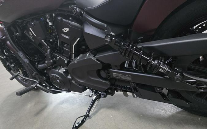 2026 Indian Scout Bobber Maroon Metallic Smoke