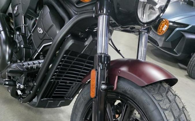 2026 Indian Scout Bobber Maroon Metallic Smoke