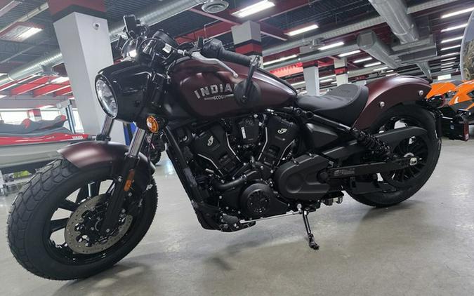 2026 Indian Scout Bobber Maroon Metallic Smoke