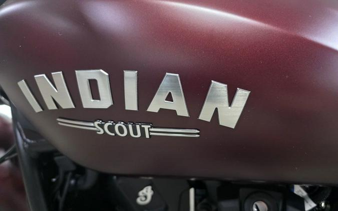 2026 Indian Scout Bobber Maroon Metallic Smoke