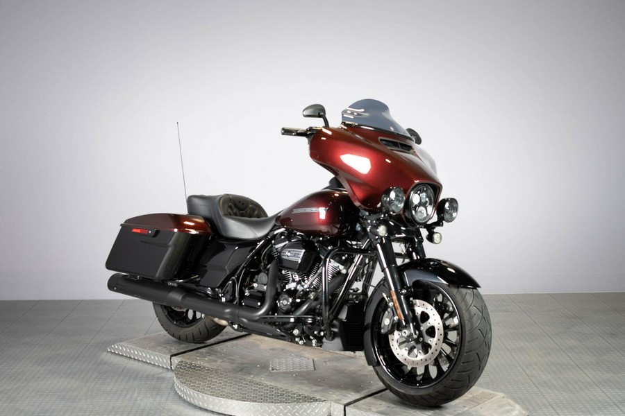 2018 Harley-Davidson Street Glide Special FLHXS