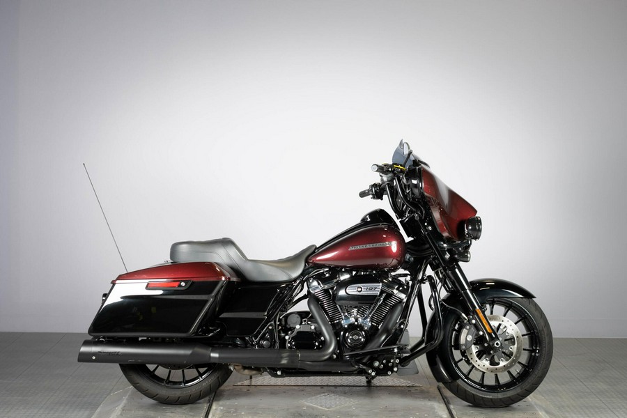 2018 Harley-Davidson Street Glide Special FLHXS